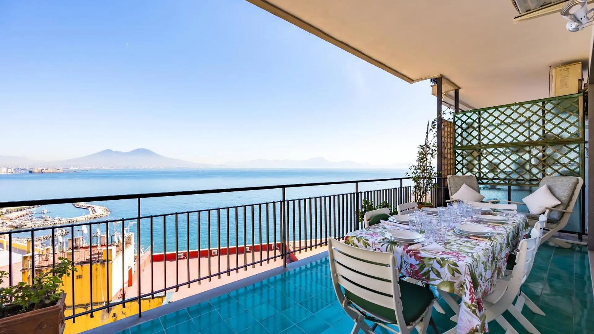 Cahouse Accogliete Appartamento Sul Golfo Naples